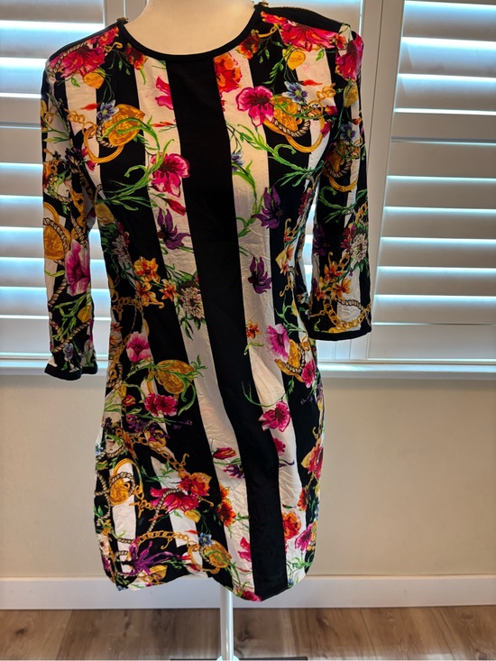 Juicy Couture Dresses & Skirts - Juicy Couture Black, White, Pink & Gold Floral Stripe Mini Dress